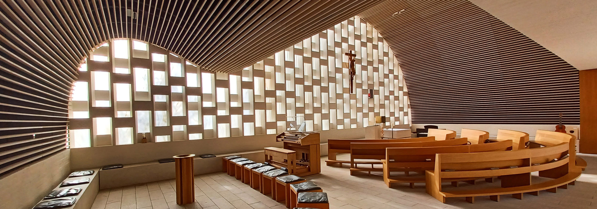 Innenansicht der Christkönigskapelle in Haus Altenberg