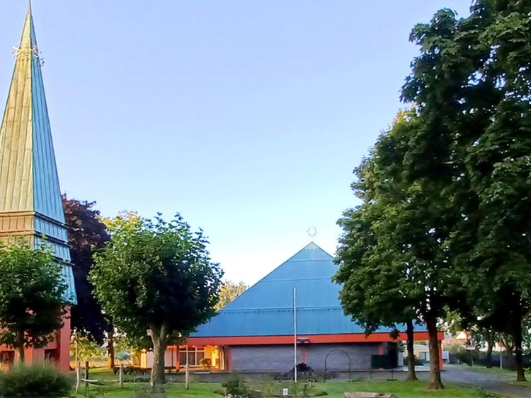 Foto von der Kirche St. Engelbert Voiswinkel